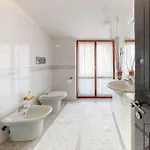 Con Piscina E Giardino A Due Passi Dal Mare. Su Forti
