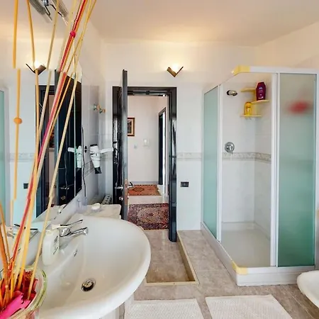 Villa Con Piscina E Giardino A Due Passi Dal Mare. Su Forti